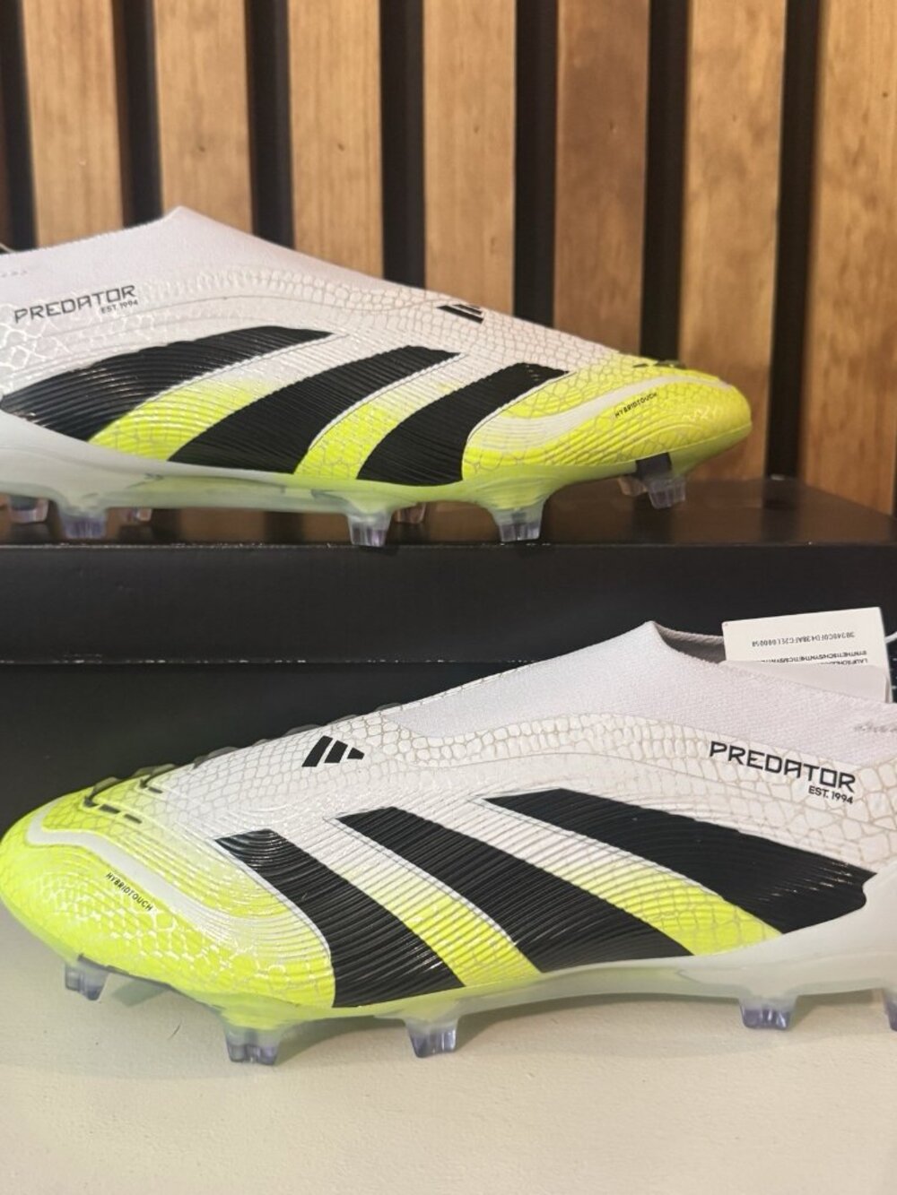 adidas Predator Elite Laceless FG Soccer JI1075 Womens Size 8.5 / Mens Size 7.5